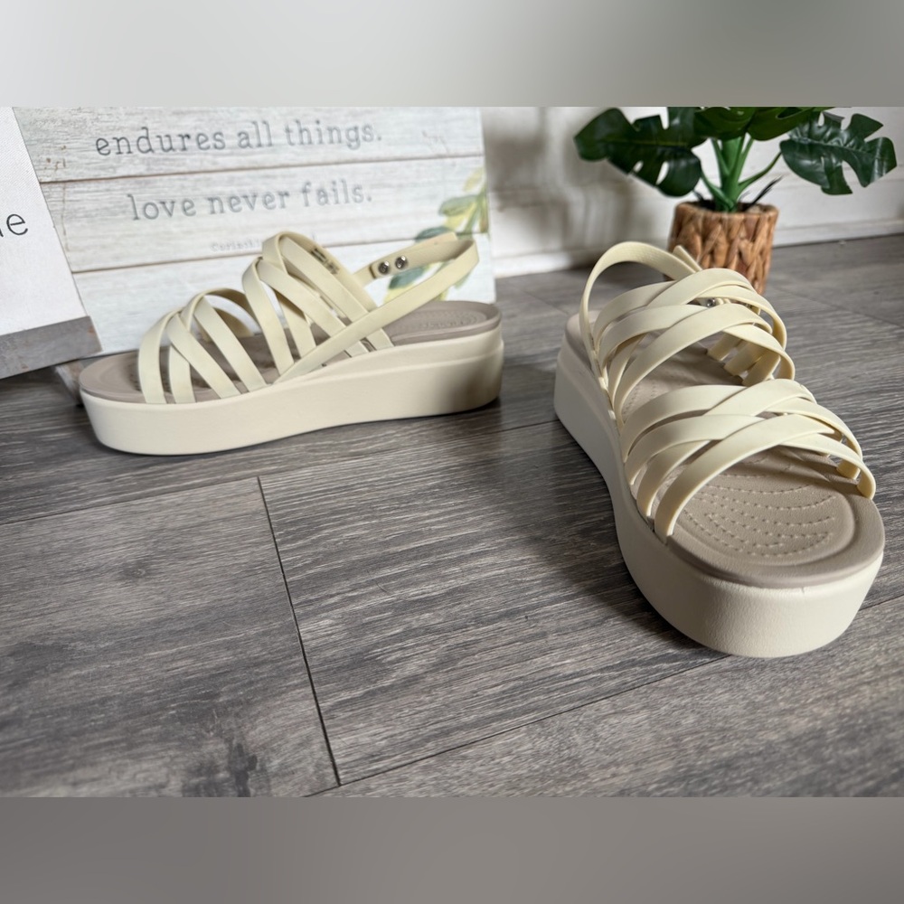 CROCS Lite Ride Brooklyn Foam Platform Wedge Strappy Sandal in Bone. Size 7 NWOT - Picture 4 of 11